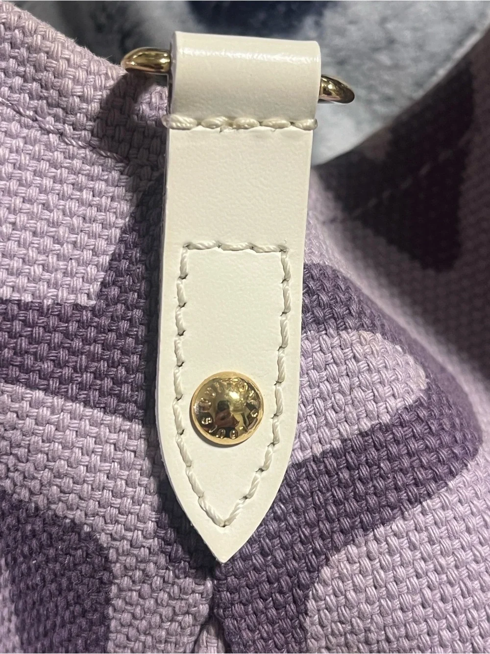 Authentic Louis Vuitton Tahitienne bag - Picture 14 of 15